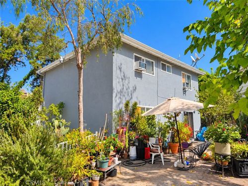 375 Leslie, Los Angeles, CA, 90042 | Card Image