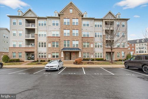 201-6490 Calverton Dr, FREDERICK, MD, 21703-2883 | Card Image