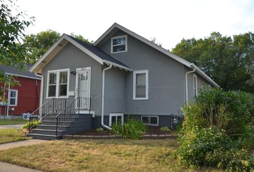 1613 2nd Avenue S, Fargo, ND, 58103 | Card Image