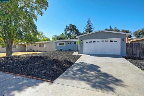 1812 Wildwood Way, Roseville, CA, 95661-5514 | Card Image