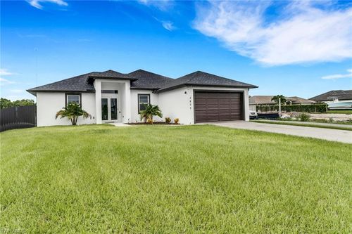 3835 39th Ave Ne, NAPLES, FL, 34120-7518 | Card Image