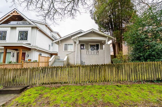 476 E 20 Th Avenue, House other with 4 bedrooms, 2 bathrooms and 2 parking in Vancouver BC | Image 2