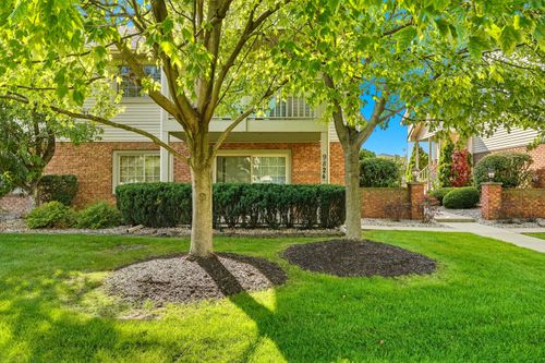 0-9824 Parkway Dr, Highland, IN, 46322-2781 | Card Image