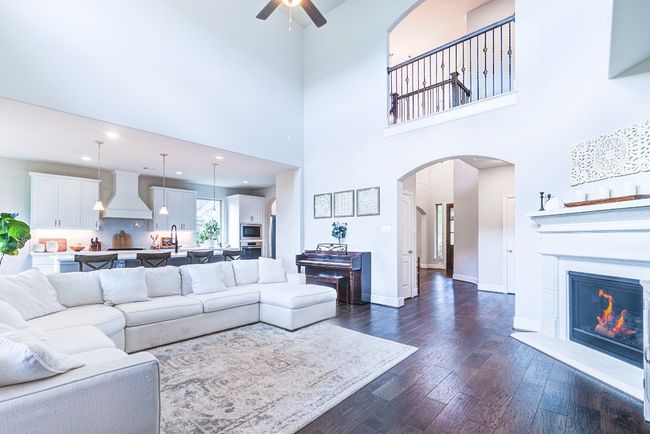 613 E Fork, House other with 4 bedrooms, 3 bathrooms and 5 parking in Webster TX | Image 8