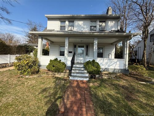 15 Maple Grove St, Great Neck, NY, 11023-1214 | Card Image
