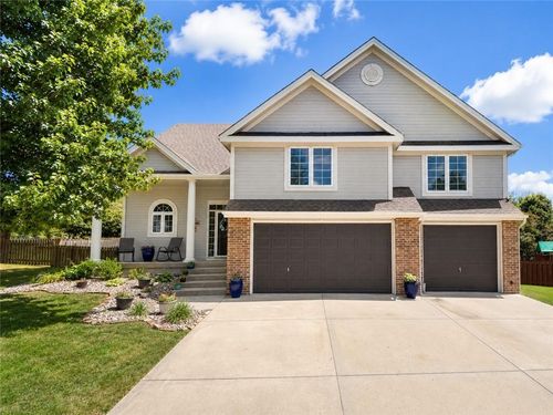 9105 N Kansas Ct, Kansas City, MO, 64156-6301 | Card Image