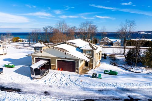 760 N Waypoint Cir, Suttons Bay, MI, 49682-9675 | Card Image