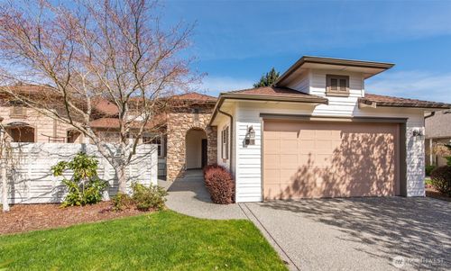 71 Mount Baker Dr, Sequim, WA, 98382-8997 | Card Image