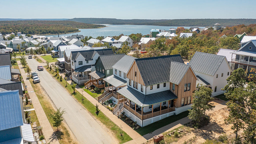 Residential in Carlton Landing 4