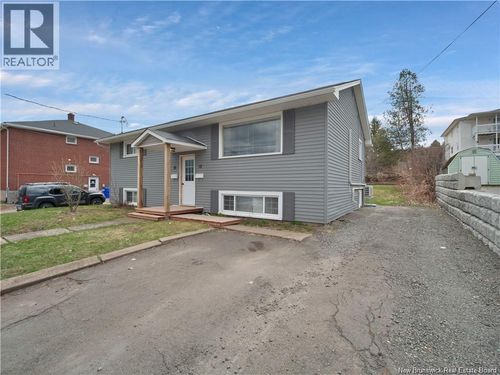 12 Wolfe Ave, Moncton, NB, E1C3Y1 | Card Image