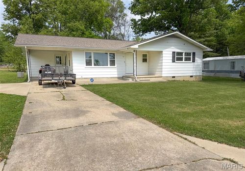 130 Hunt St, Dexter, MO, 63841-1110 | Card Image
