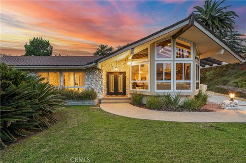 16711 Knollwood Dr, Granada Hills, CA, 91344-2624 | Card Image