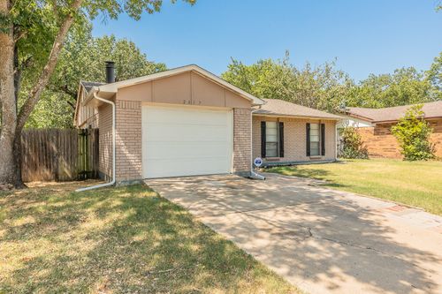 2817 Eddie Pl, Fort Worth, TX, 76140-2416 | Card Image