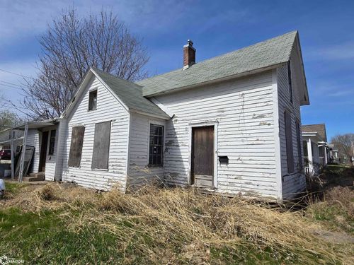 1309 S 10th St, Burlington, IA, 52601-3860 | Card Image