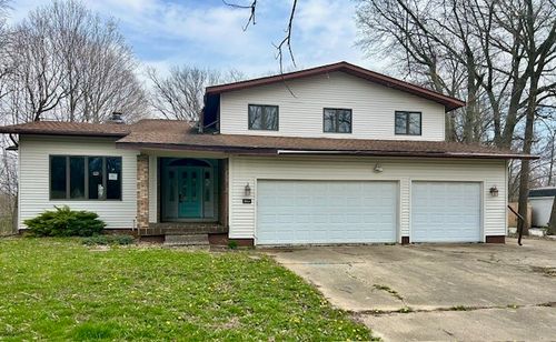 6680 John Dr, Mt Zion, IL, 62549-2745 | Card Image