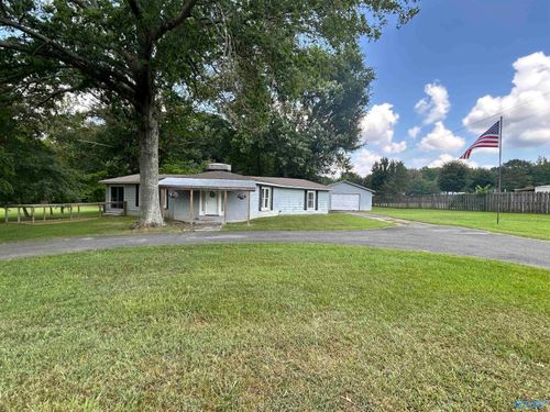 723 Waddell Rd Sw, Hartselle, AL, 35640-3871 | Card Image