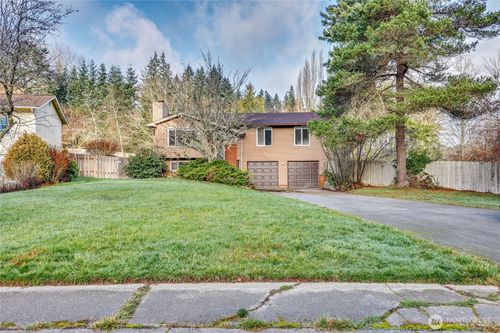 290 Ne Torval Canyon Road, Poulsbo, WA, 98370 | Card Image