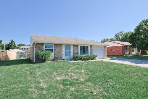 4773 Taylorsville Rd, Huber Heights, OH, 45424-2460 | Card Image
