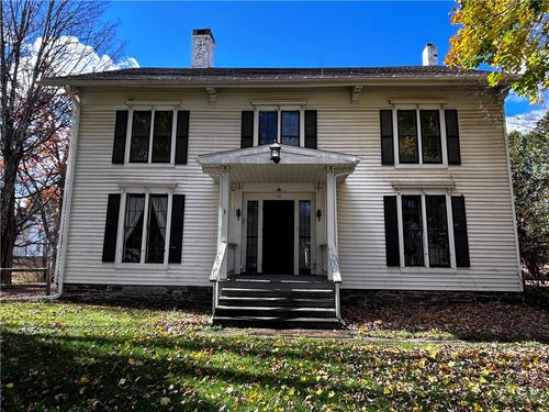 93 Main St, Laurens, NY, 13796-1117 | Card Image