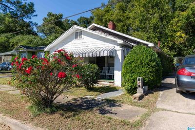 1052 Avenue E, House other with 3 bedrooms, 2 bathrooms and null parking in BIRMINGHAM AL | Image 2