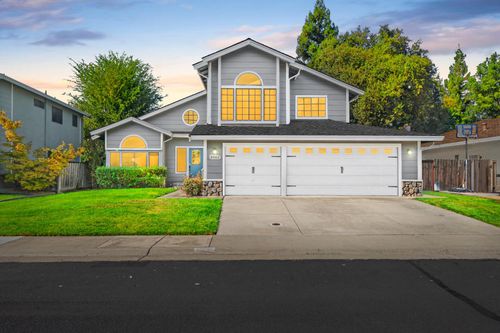 8662 W Camden Drive, Elk Grove, CA, 95624 | Card Image