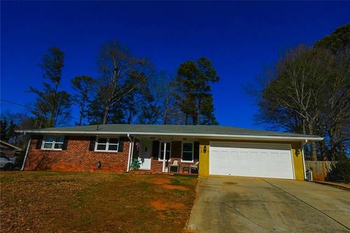2671 Kings Cir, Lawrenceville, GA, 30044-4448 | Card Image