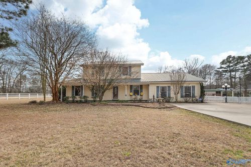 126 Liberty Rd, Danville, AL, 35619-6042 | Card Image