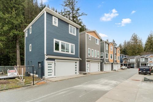 17-750 Hot Springs Rd, Harrison Hot Springs, BC, V0M1K0 | Card Image