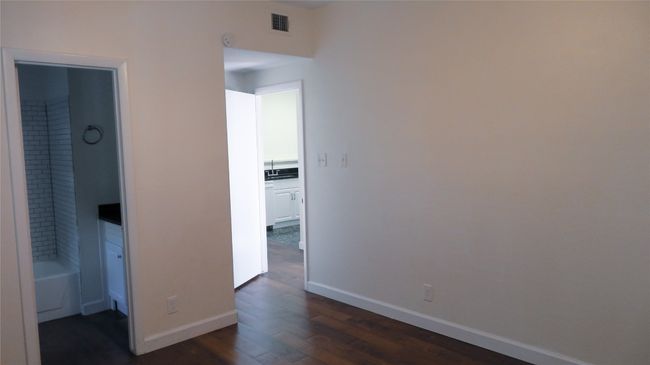 APT-101 - 2216 San Gabriel St, Condo with 3 bedrooms, 2 bathrooms and 2 parking in Austin TX | Image 6