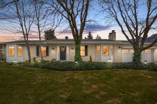 9451 S Fox Cir, Sandy, UT, 84092-3340 | Card Image