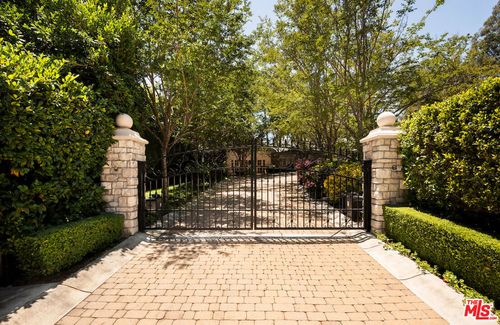 9996 Sunset Blvd, Beverly Hills, CA, 90210-3010 | Card Image