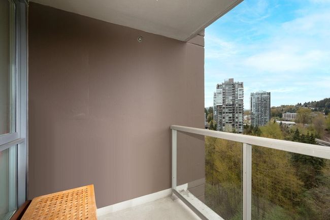 2009 - 651 Nootka Way, Condo with 2 bedrooms, 2 bathrooms and 1 parking in Port Moody BC | Image 10