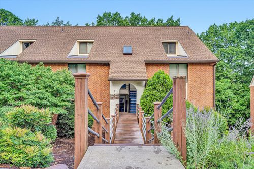 3361 Forest Ridge Rd, Roanoke, VA, 24018-5083 | Card Image