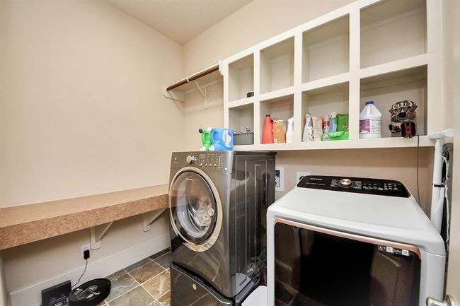 LAUNDRY ROOM | Image 30