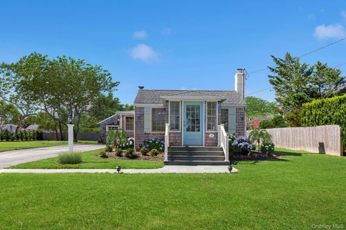 14 Carter Ln, East Quogue, NY, 11942-4335 | Card Image