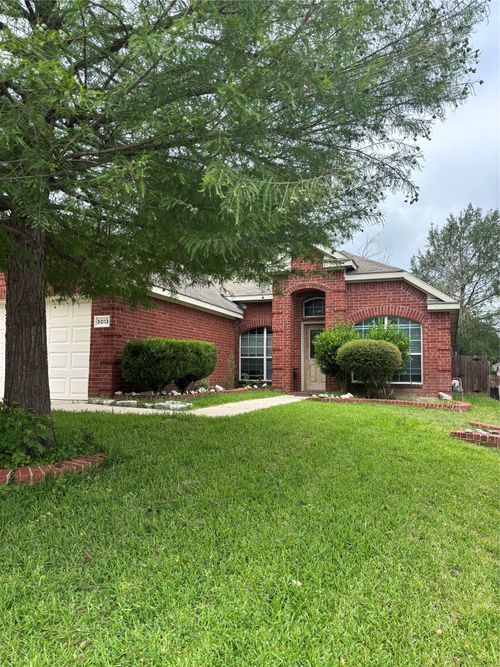 5013 Skymeadow Dr, Fort Worth, TX, 76135-1817 | Card Image