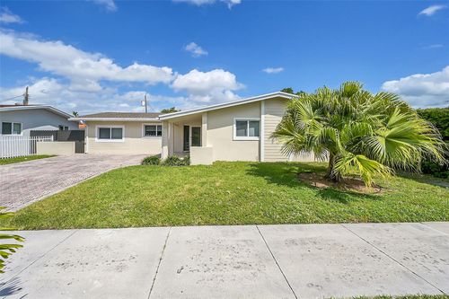 521 Sw 40th Ct, Coral Gables, FL, 33134-2030 | Card Image