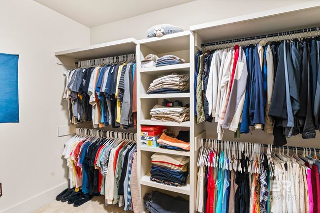 Walk In Closets | Image 26