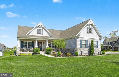 416 Peggy Ln, New Freedom, PA, 17349-9801 | Card Image