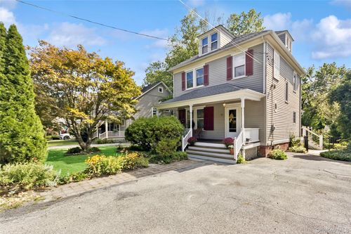 23 Willow Ave, Cornwall, NY, 12518-1429 | Card Image