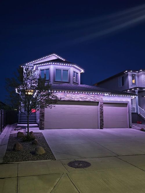 327 Mildred Dobbs Blvd N, Lethbridge, AB, T1H6G7 | Card Image