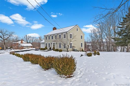 183 High Meadows Rd, Walden, NY, 12586-2610 | Card Image