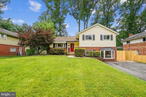 10831 Woodland Dr, FAIRFAX, VA, 22030-5137 | Card Image