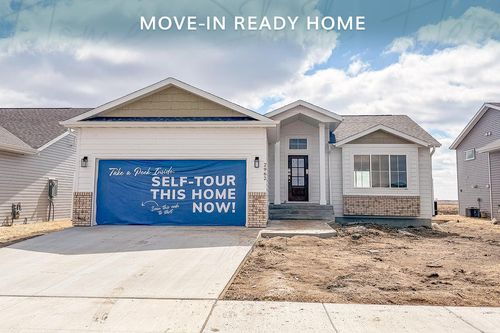 2962 74th Ave S, Fargo, ND, 58104-5536 | Card Image