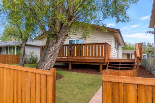 4811 47 St, Rocky Mountain House, AB, T4T1C3 | Card Image