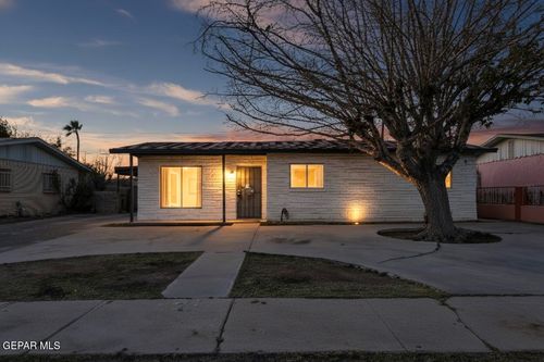 5912 Delta Dr, El Paso, TX, 79905-5321 | Card Image
