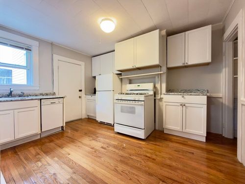 aa3-4 Sherman St, Cambridge, MA, 02138-6752 | Card Image