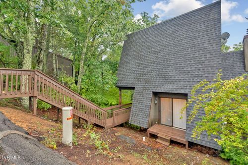 329-329 Hickory Blf, Johnson City, TN, 37601-1327 | Card Image
