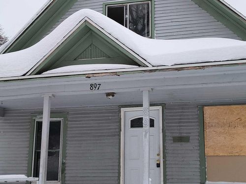 897 Turner Ave, Muskegon, MI, 49442-5821 | Card Image