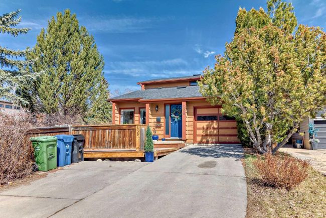 139 Ranch Estates Place Nw, Home with 3 bedrooms, 2 bathrooms and 1 parking in Calgary AB | Image 2
